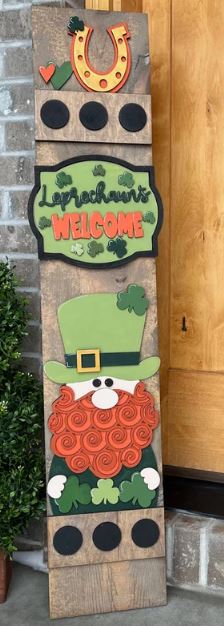 Leprechaun's Welcome Porch Leaner